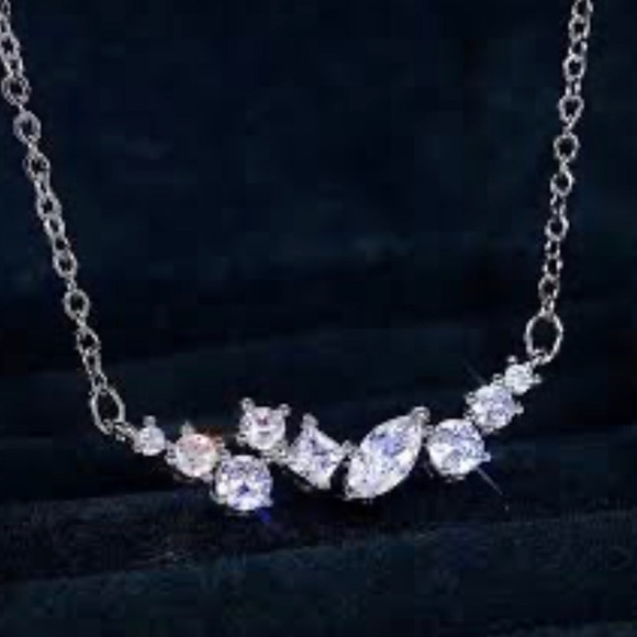 Round Square and Marquise cut Cubic Zirconias on 18” Chain Collar Necklace - Picture 10 of 10